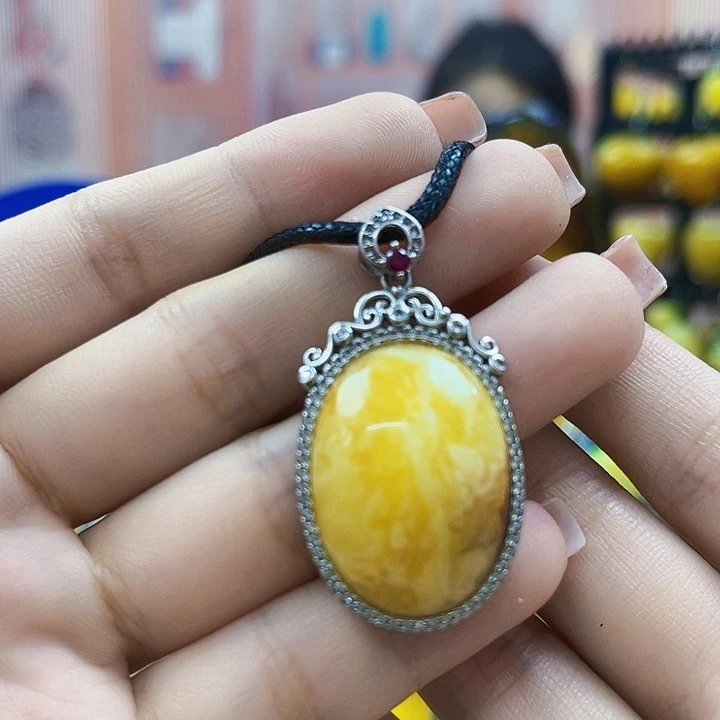 琥珀银S925镶嵌颈饰吊坠