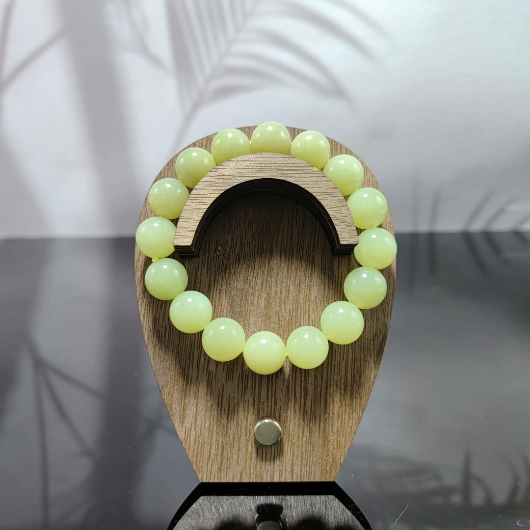 U和田玉圆珠手串（卡12）3444