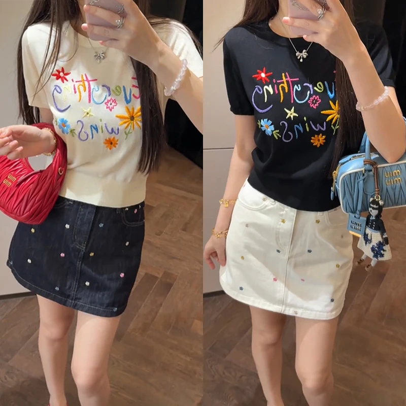 【mimius】U 韩系多巴胺花朵字母刺绣圆领收腰短袖上衣+裙裤WG05022