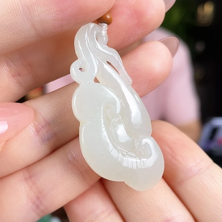 和田玉未镶嵌颈饰定制发货