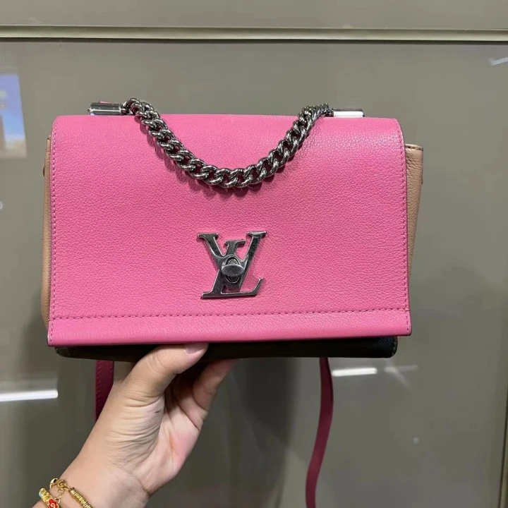 95新 LouisVuitton/路易威登 A908/lv 单肩包