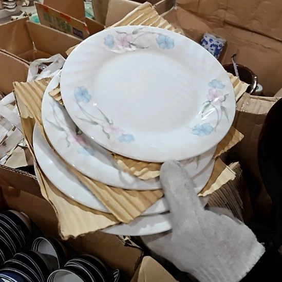 摆件陶瓷盘子碗啥都有