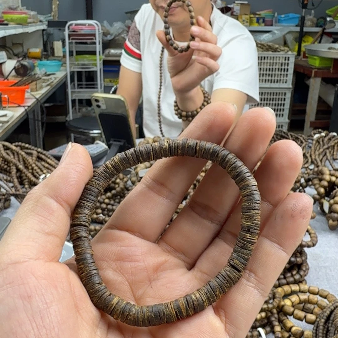 相***生沉香沉香香囊06沉水浮片珠5.2克