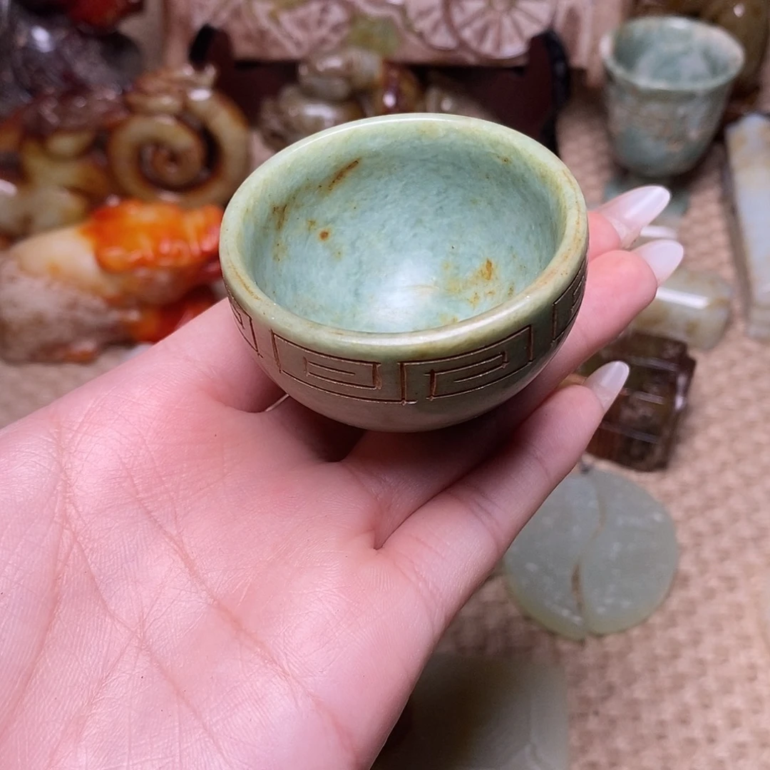 未镶嵌蛇纹石玉颈饰