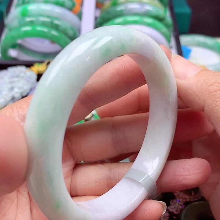未镶嵌手镯翡翠翡翠