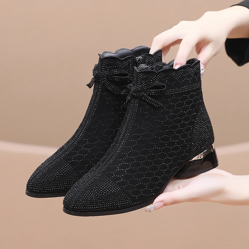 网靴粗跟缕空靴子大码加绒低跟棉靴时装短靴女秋冬时尚烫钻妈妈鞋
