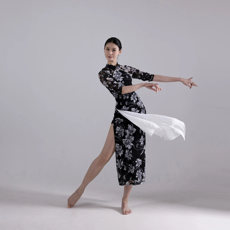 中国风古典舞旗袍舞蹈服复古印花弹力演出服新款显瘦蕾丝旗袍裙