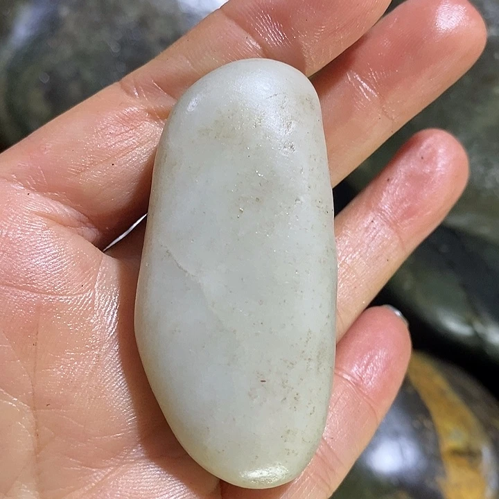 未镶嵌和田玉（糖玉）挂件