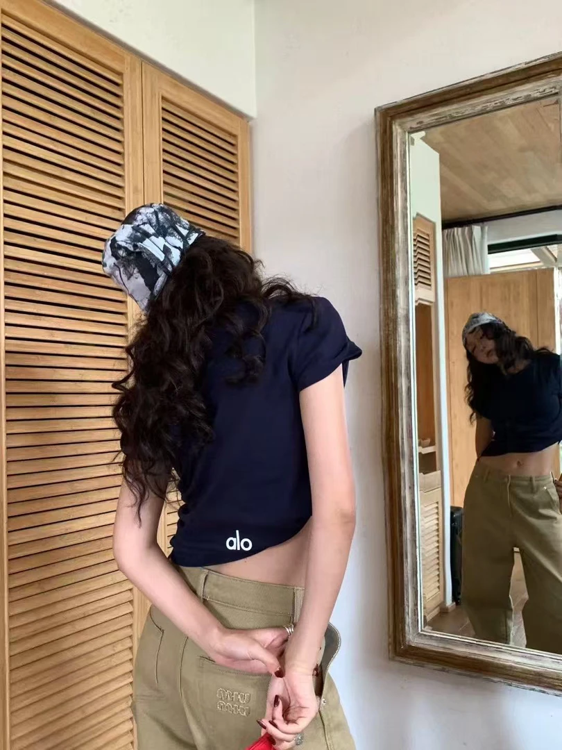 LULU BUNNY 版型天菜 后腰字母设计简约大方休闲t恤