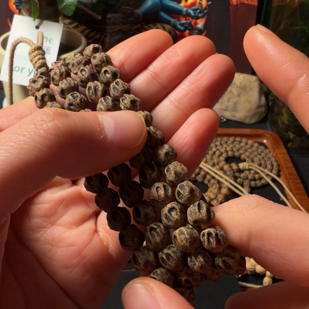 贤***兄吊坠柏香籽/百香籽