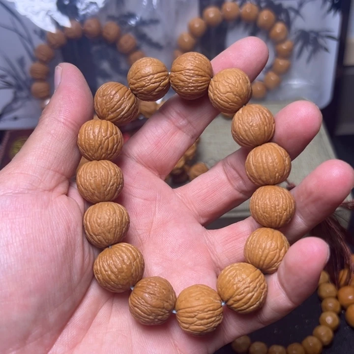 猴头核桃手串风雨