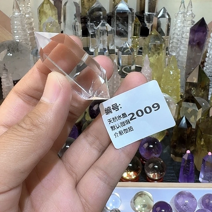 未镶嵌颈饰水晶柱