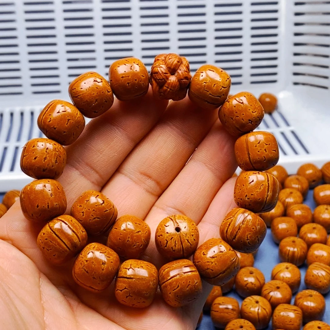 吃*精桃核手串老型16乘14全品31.8米