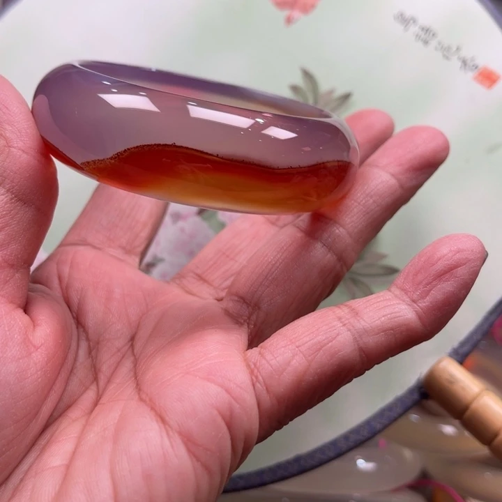 ****呀玛瑙/玉髓未镶嵌手镯