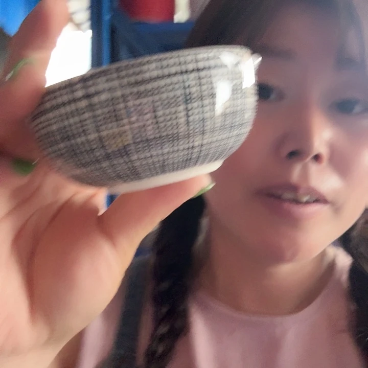 外贸尾单高温陶瓷微瑕格纹量杯