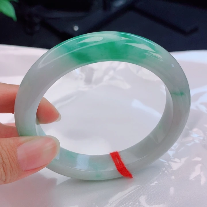 翡翠未镶嵌手镯60圈