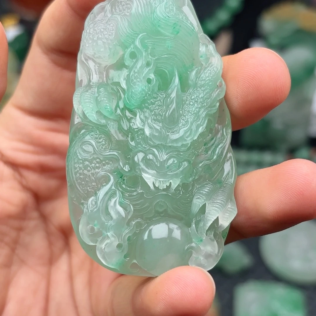 石英质玉吊坠未镶嵌山**阔