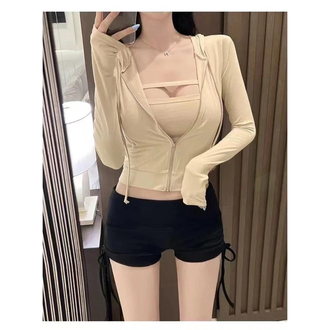 03915春秋新款修身显身材镂空打底背心搭配连帽外套套装女
