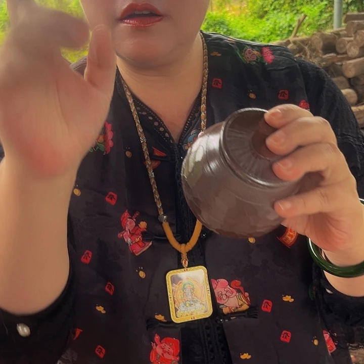 坭兴陶柴烧锤纹小罐（瑕）