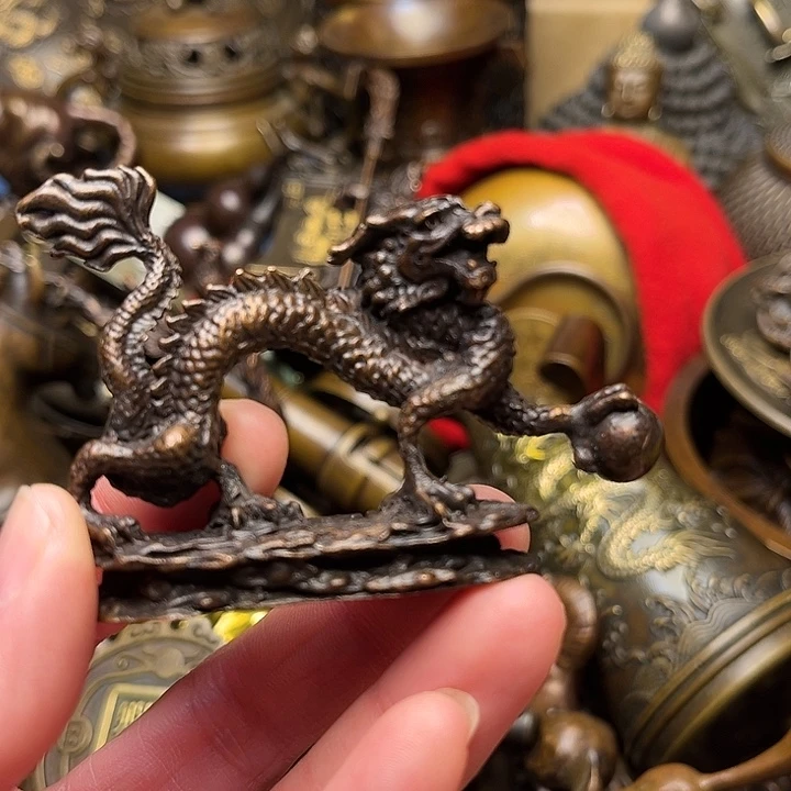 精美铜器批发档口