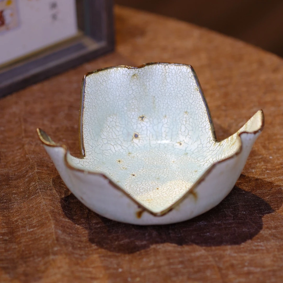 小喜宅 落苏三瓣荷（口径约13.5cm）