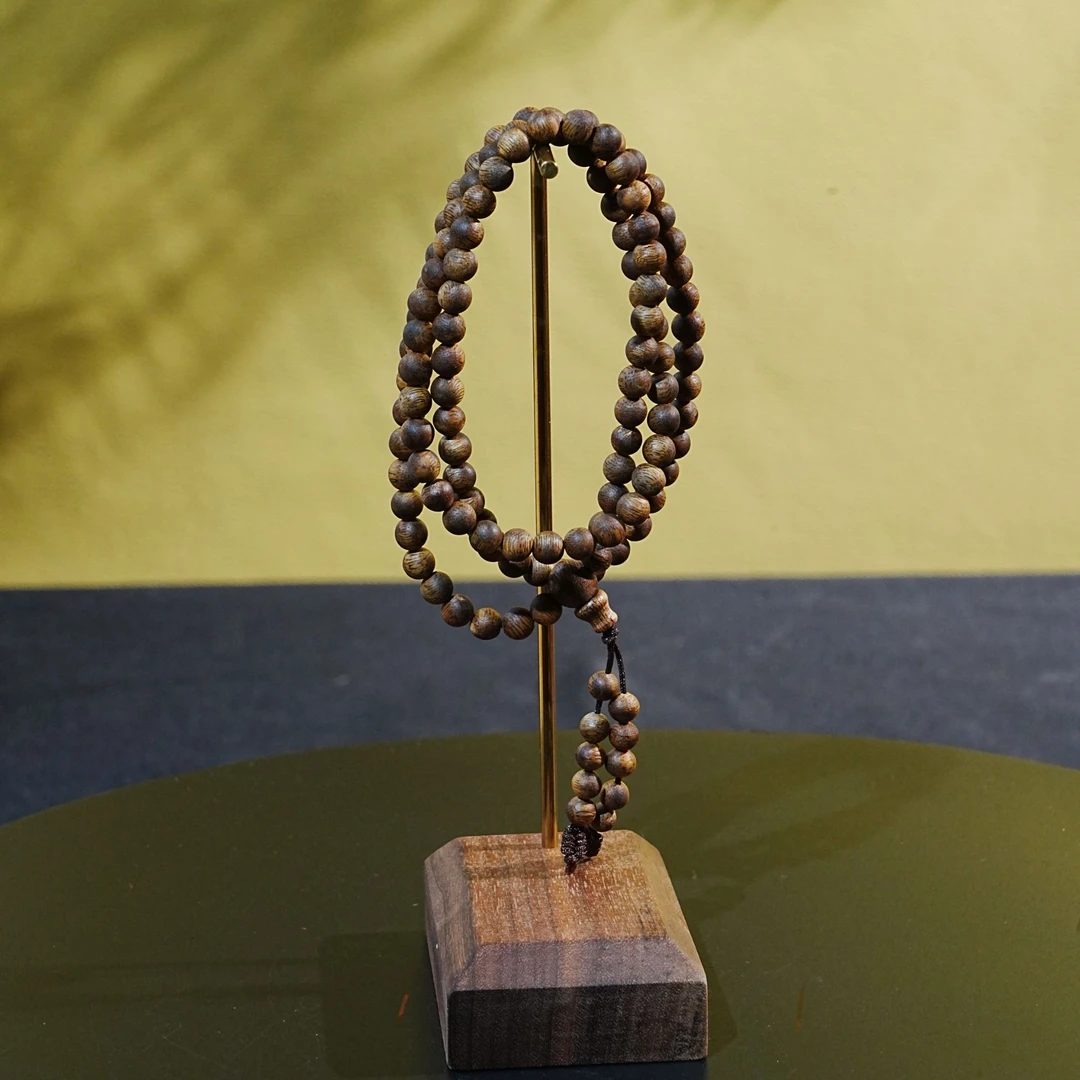金三角黑棋瘤疤金丝老料沉香念珠 0.57cm 8.32g 250909008 B