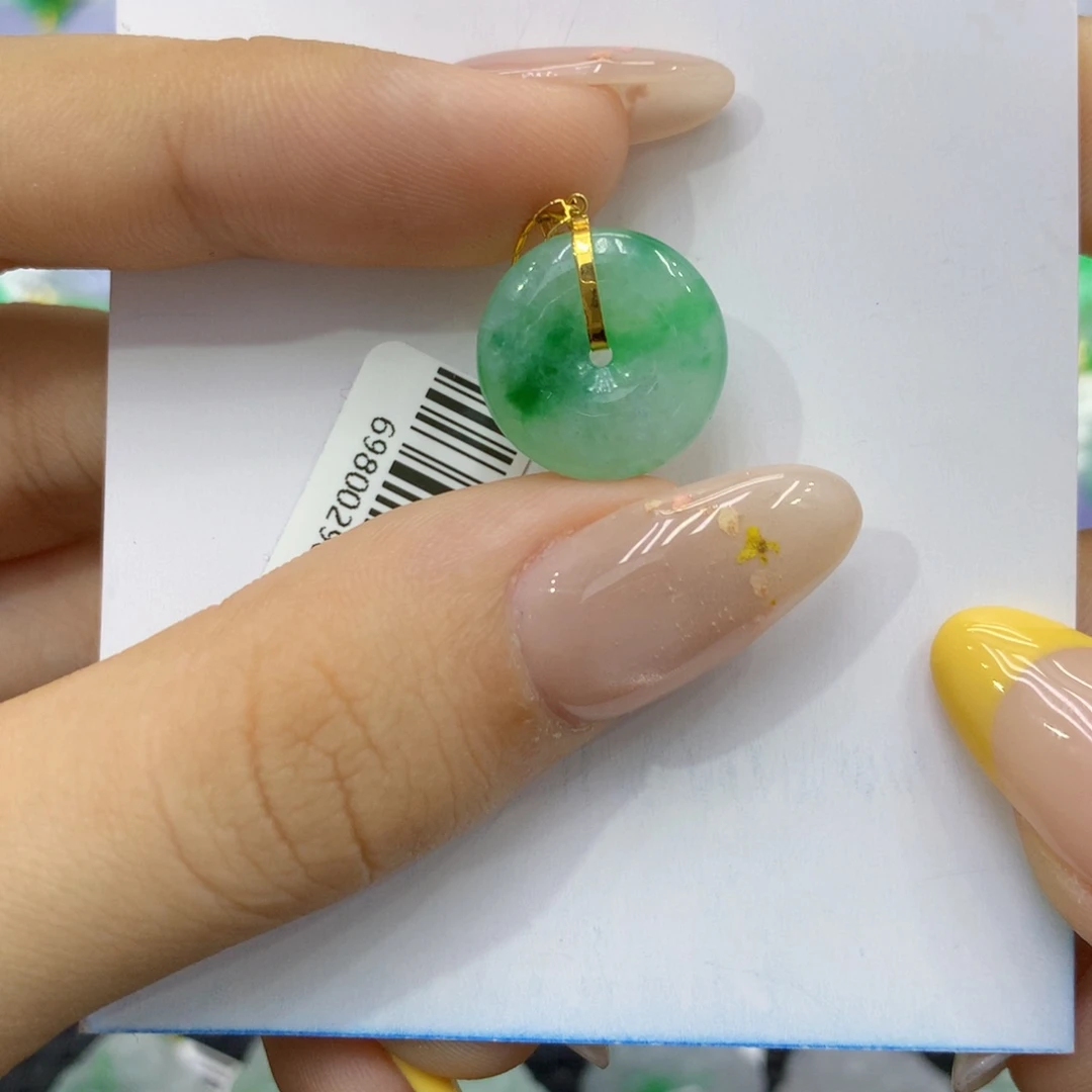 颈饰18K金镶嵌翡翠翡翠