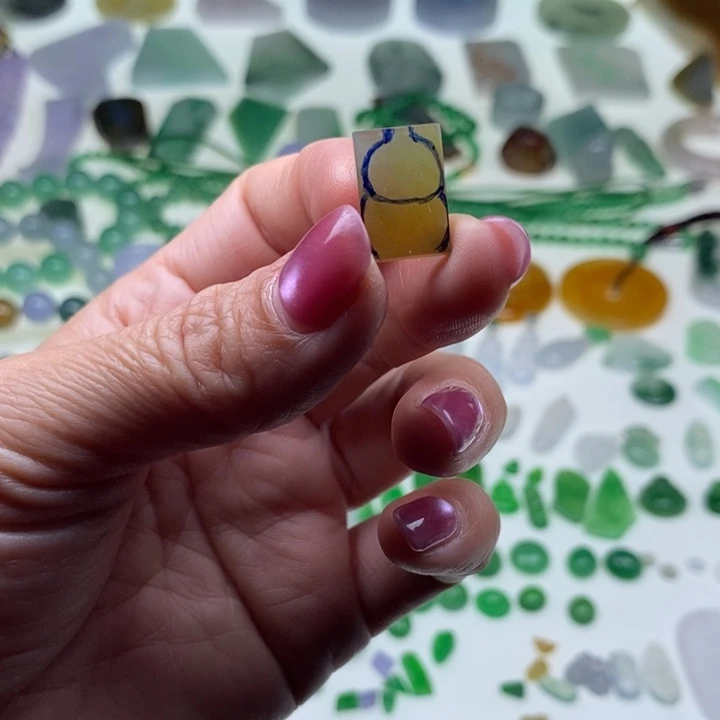 翡翠未镶嵌挂件天然翡翠