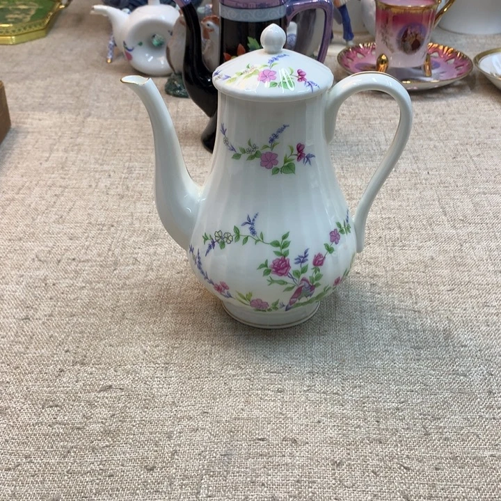 金瓷阁家的美丽瓷器