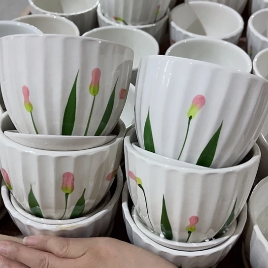 多肉绿植陶瓷花盆9.9包邮，有孔