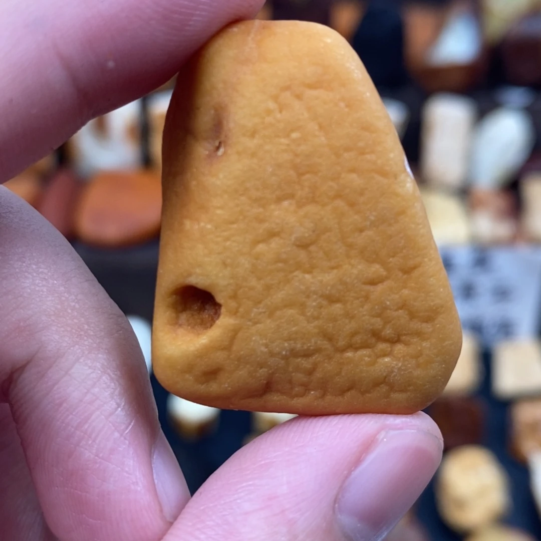 定制琥珀未镶嵌蜜蜡