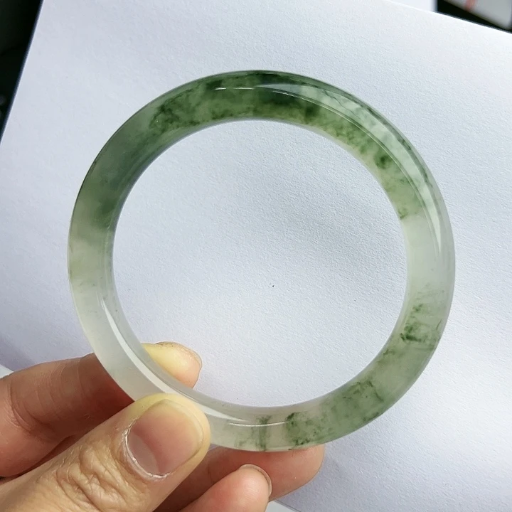 【闪购商品】石英质玉手镯未镶嵌