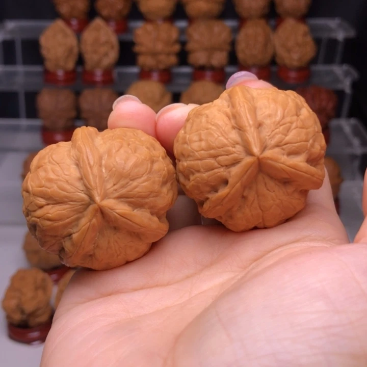 吊坠文玩核桃6粗筋瓷娃娃三楞