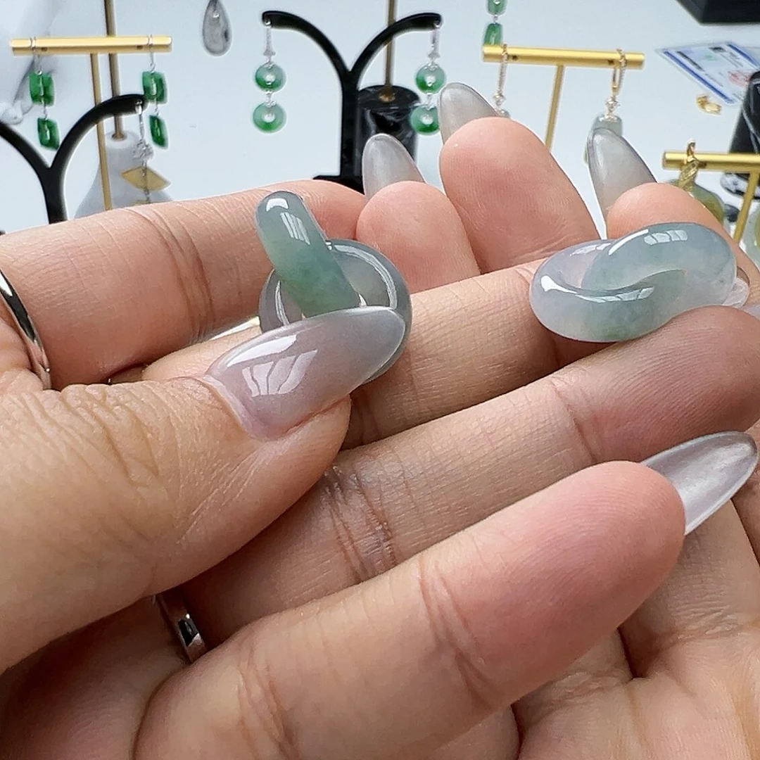 岚***翡翠未镶嵌耳饰天然缅甸A货翡翠