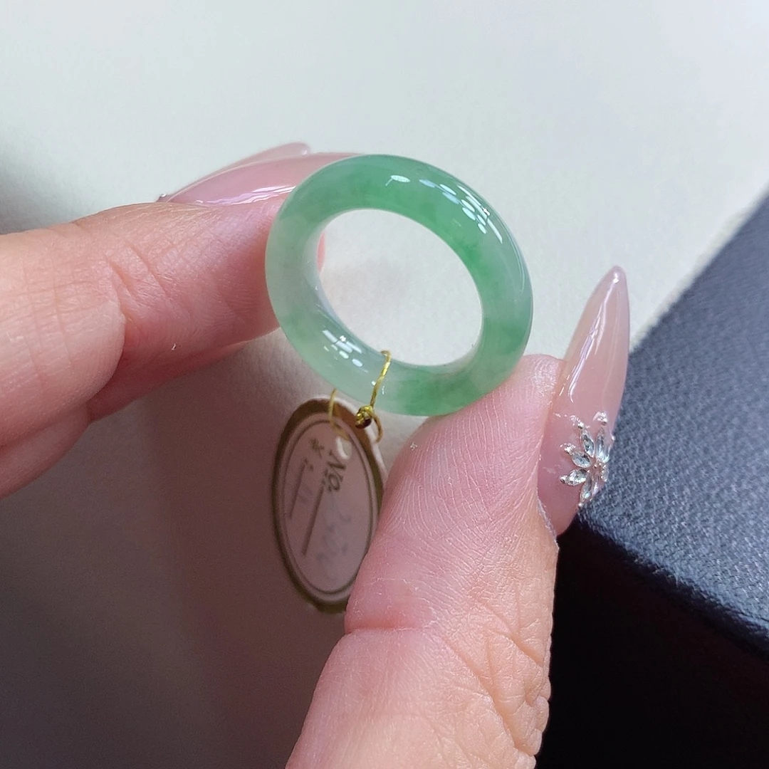 翡翠未镶嵌戒指11号