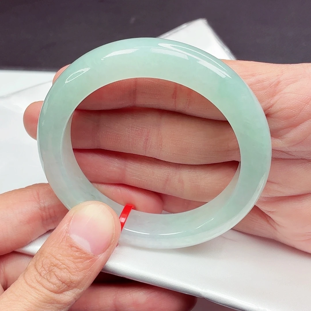 翡翠未镶嵌手镯56圈