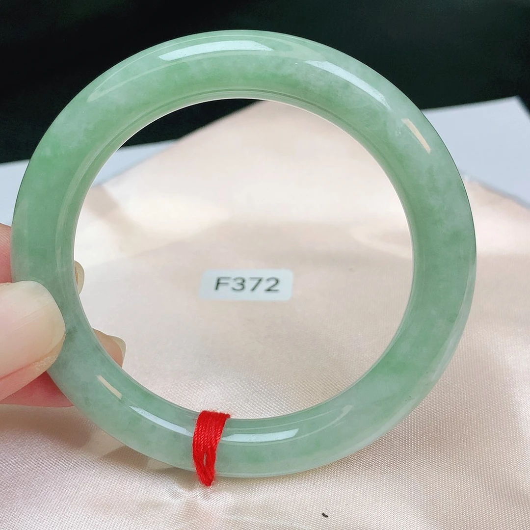 翡翠手镯未镶嵌缅甸天然A货翡翠手镯