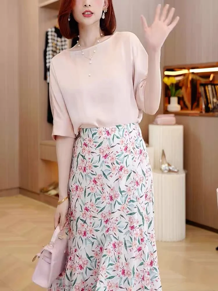 Z773圆领宽松休闲百搭简约圆领T恤+碎花半裙套装夏新款通勤两件套