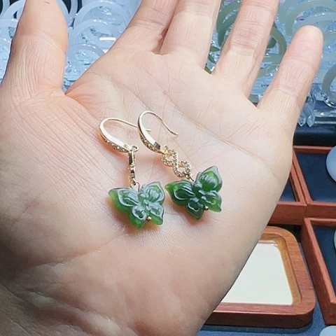 和田玉耳饰未镶嵌?****?