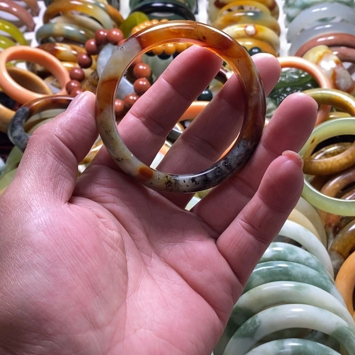 未镶嵌蛇纹石玉手镯