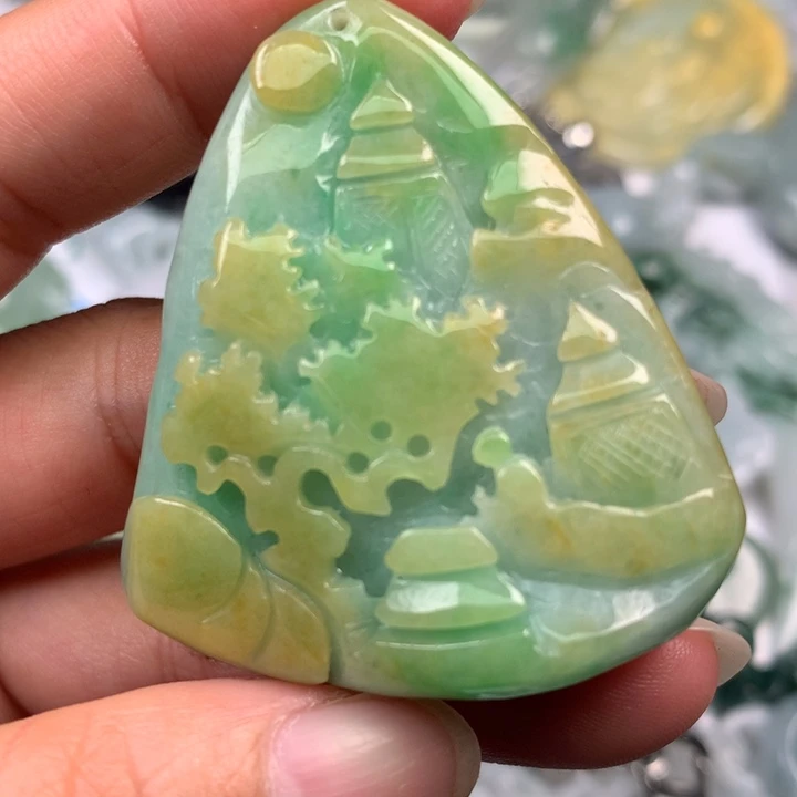 颈饰未镶嵌翡翠翡翠