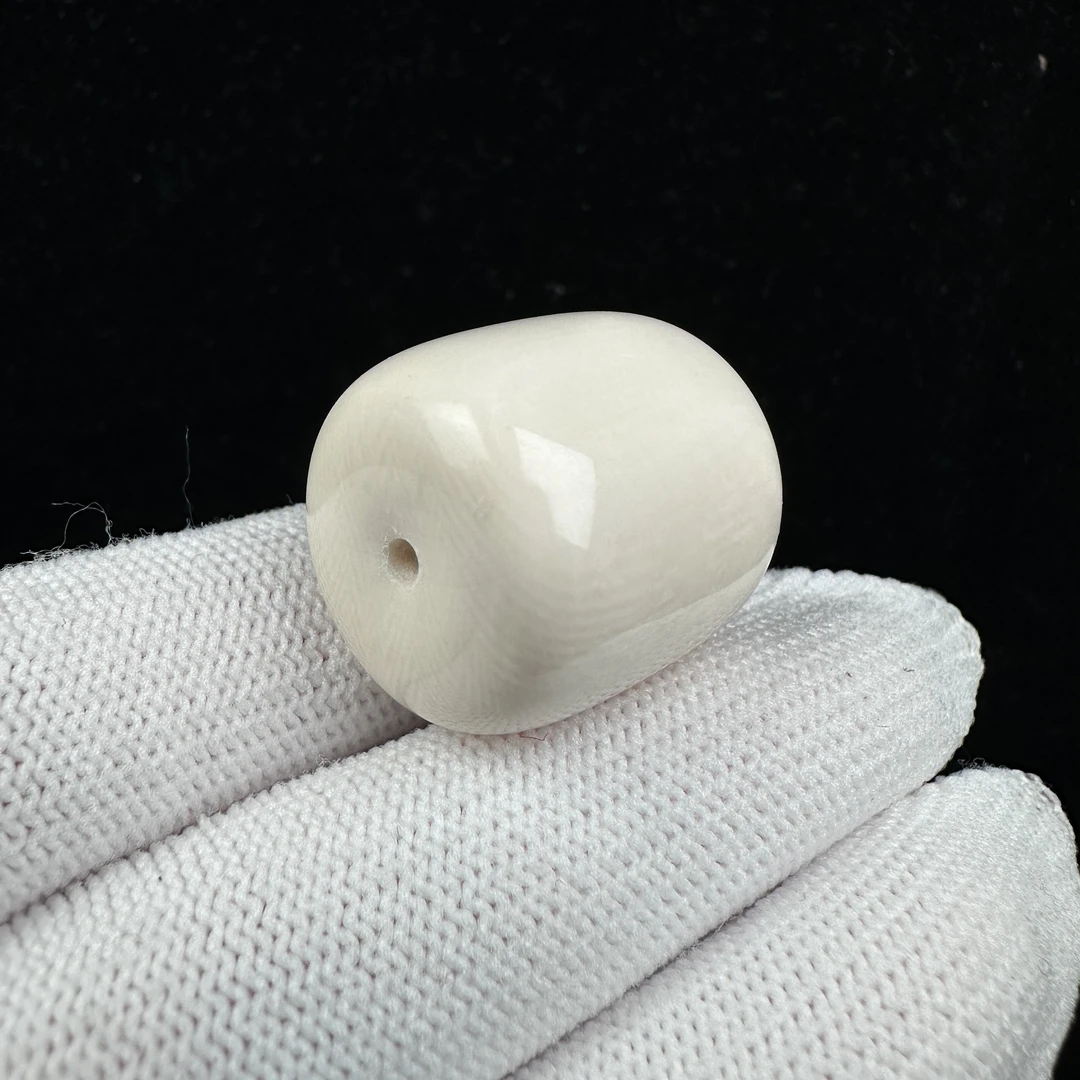 S1685天然猛犸牙 锁骨桶珠墩子21X22.3mm11.3克2.2mm孔道