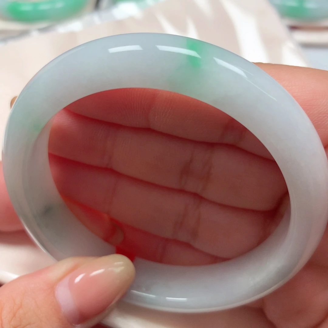 翡翠未镶嵌手镯48白底青