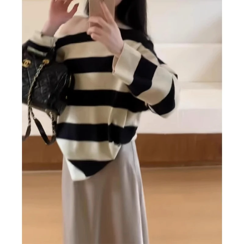 法式不规则斜肩撞色条纹长袖针织衫女2025早秋季新款宽松露肩上衣