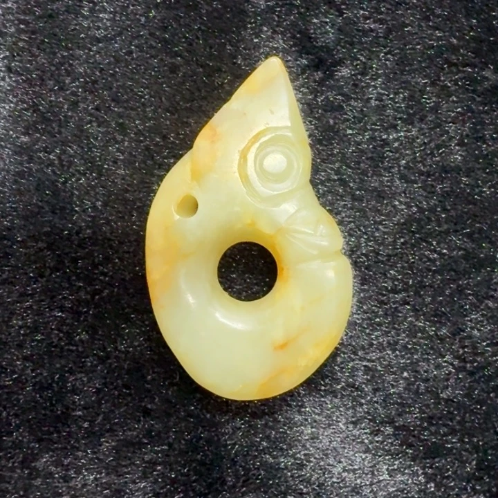 和田玉（糖玉）未镶嵌颈饰和田玉未镶嵌挂件