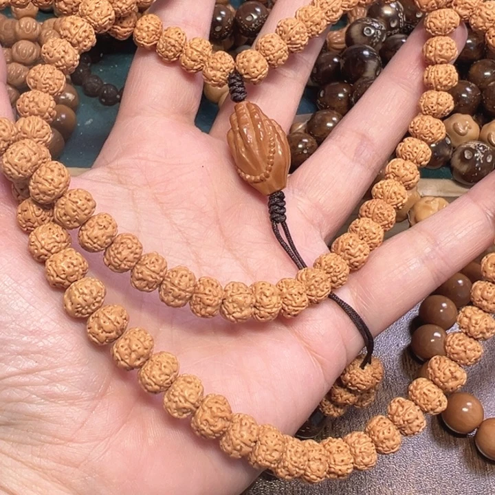 8左右金刚脖挂108呢