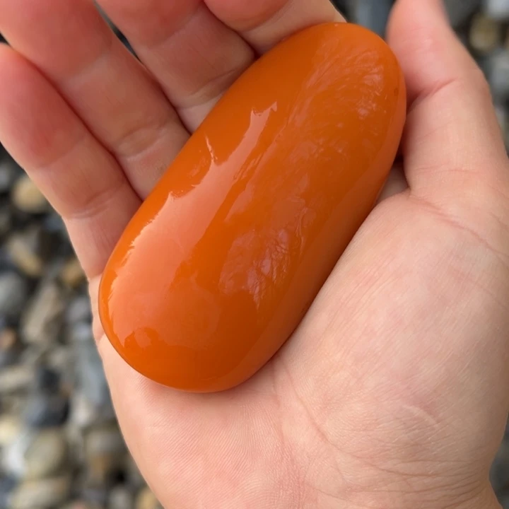 和田玉（糖玉）未镶嵌珠宝奇石