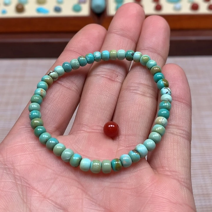 南红玛瑙配饰未镶嵌