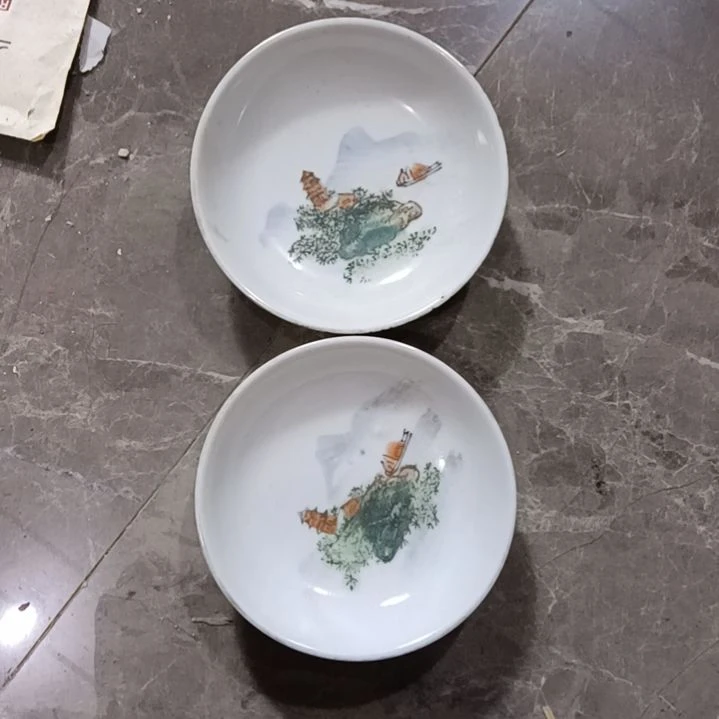 T***_瓷山水的小盘子两个