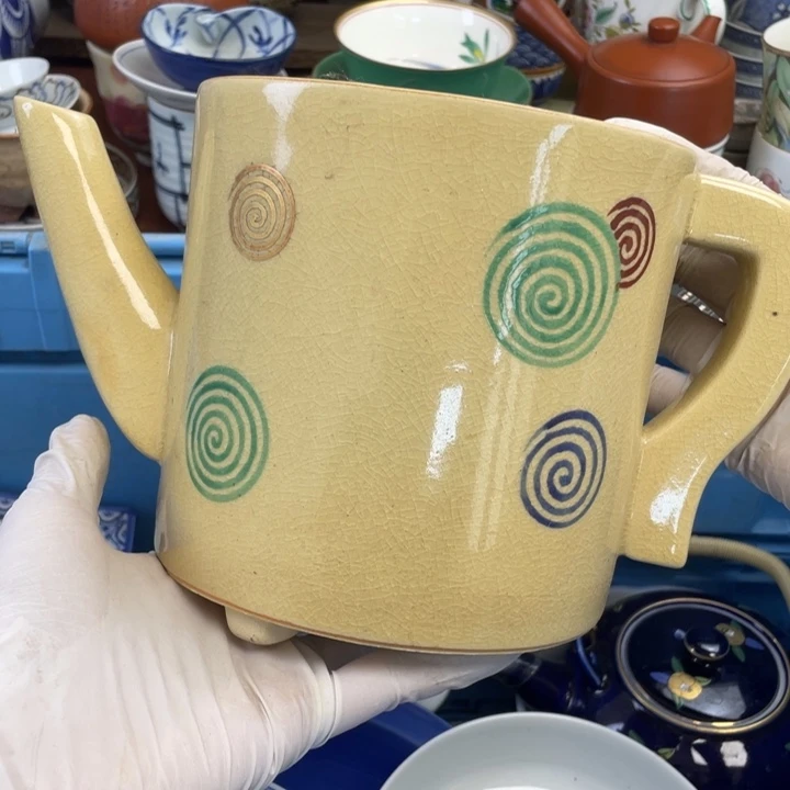 他家瓷器真美….开播了